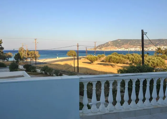 Iris アパート カルパトス